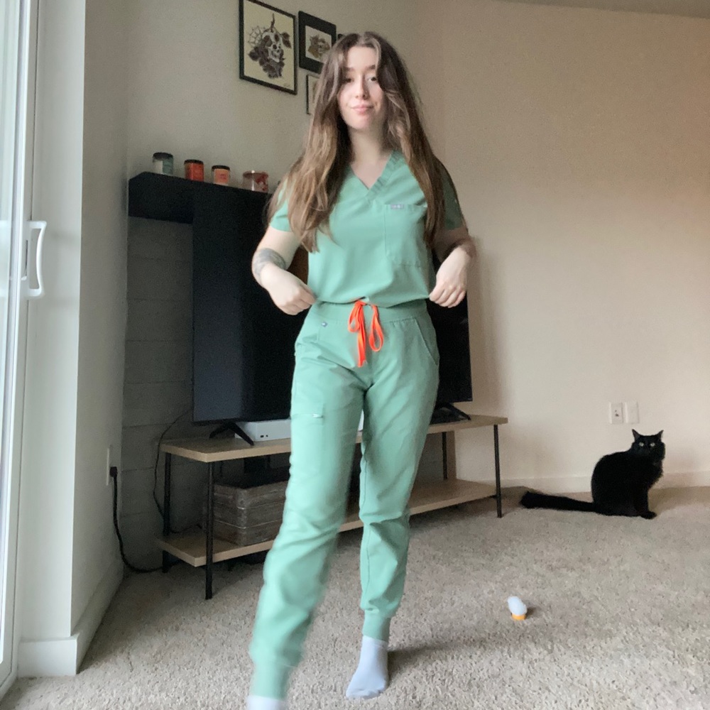Limited Edition Jade FIGS Scrub Set